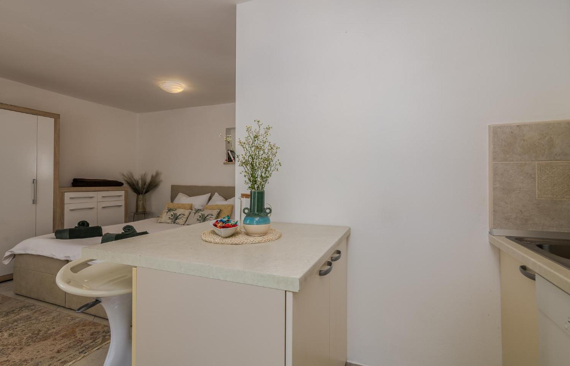 Apartments Stella & Luna Крк Экстерьер фото